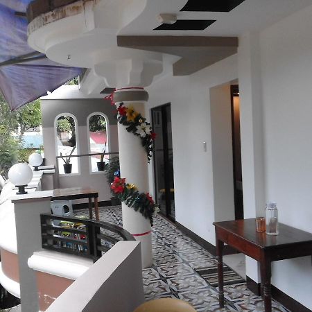 Vali-Joe Travel Lodge El Nido Εξωτερικό φωτογραφία